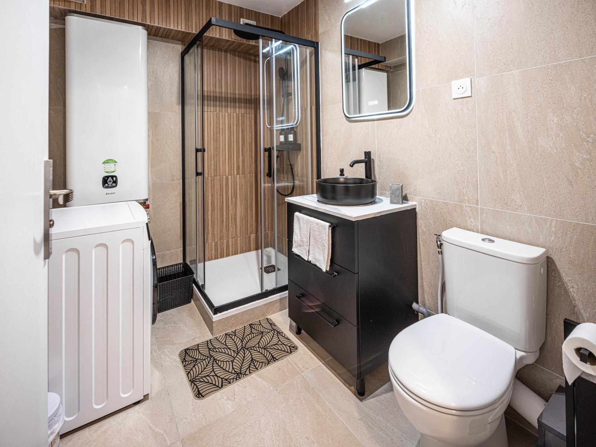 Appartement Cocooning En Centre-Ville - Residence Le Colisee แอร์มองต์ ภายนอก รูปภาพ